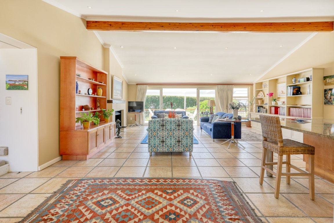 5 Bedroom Property for Sale in Constantia Western Cape